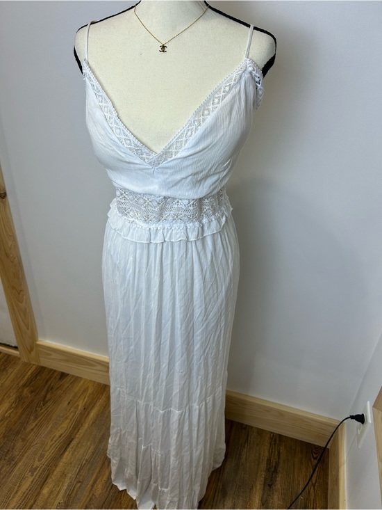 Rue+ Dresses & Skirts - White Lace-Trim Maxi Dress with Spaghetti Straps and Smocked Waist